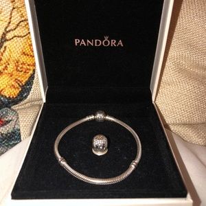 Pandora Bracelet (including charm for free)